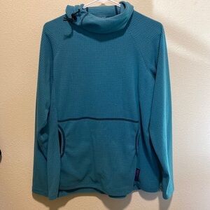 Melanzana hoodie medium. Aquifer blue